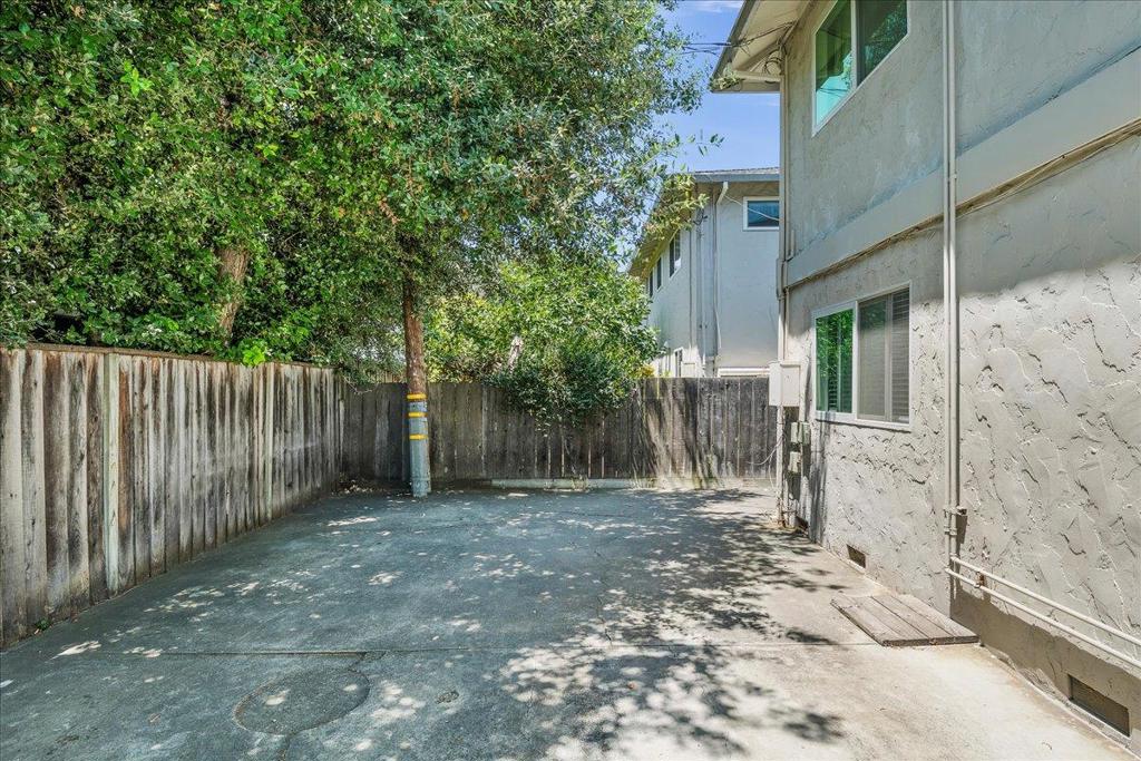 1002 W Iowa Avenue Property Photo 36