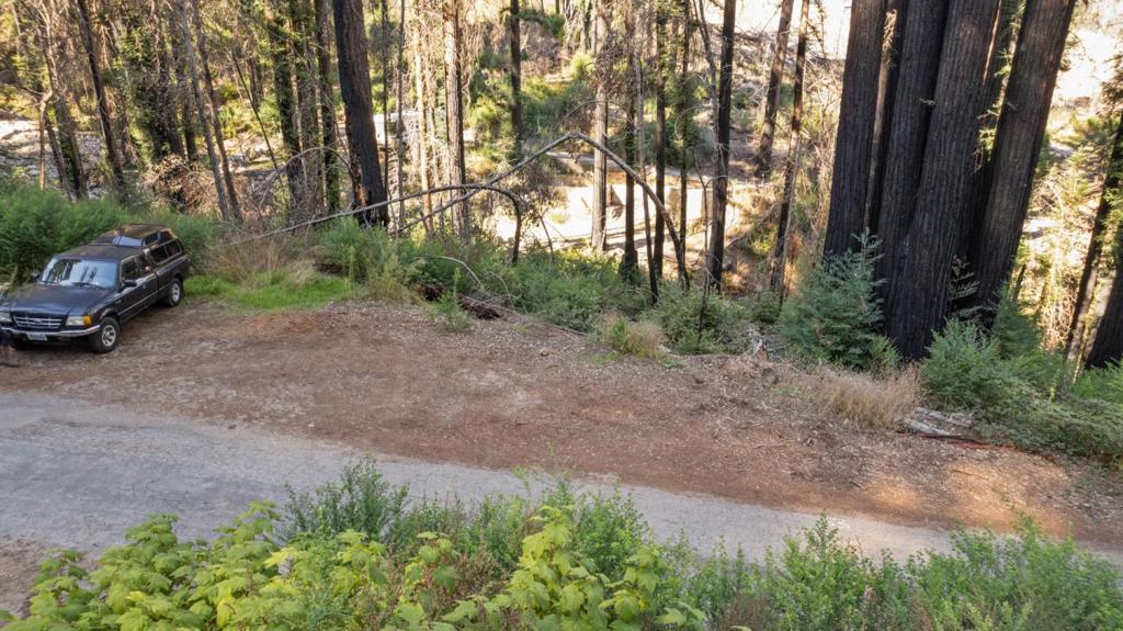 Boulder Brook Drive Property Photo 8
