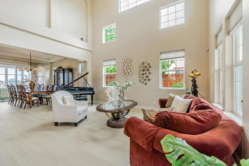2852 Spanish Bay Drive Property Photo 1