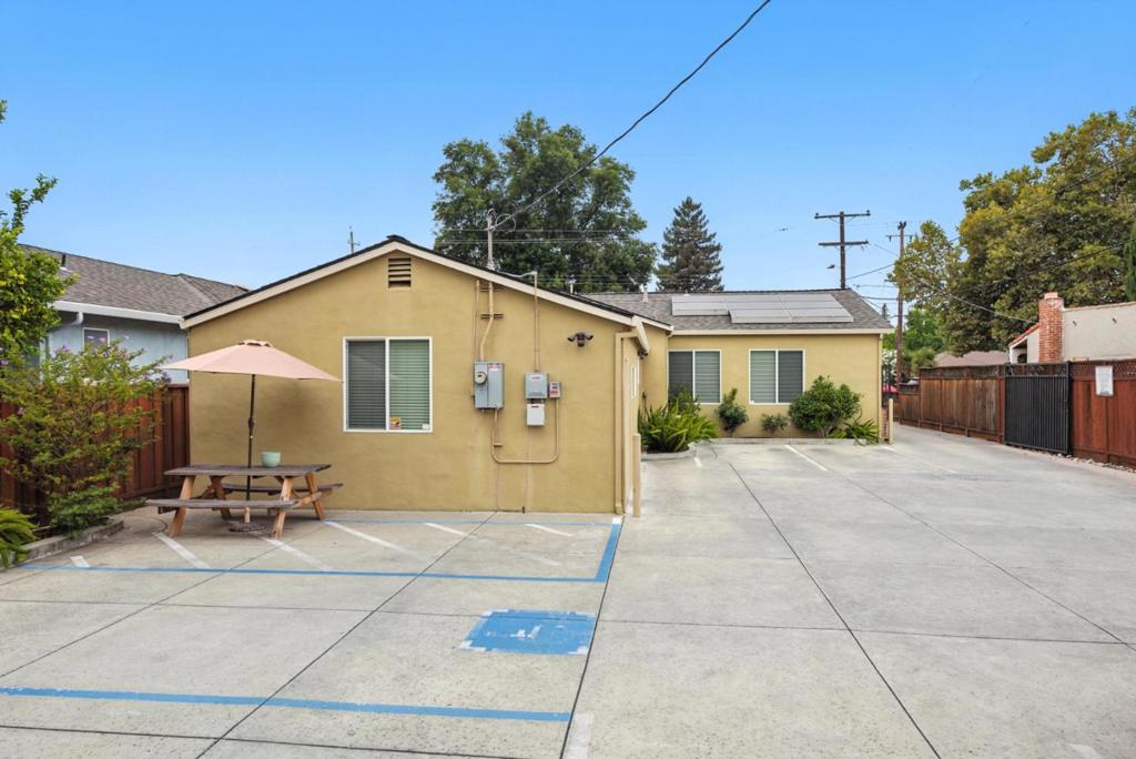 1414 Meridian Avenue Property Photo 23
