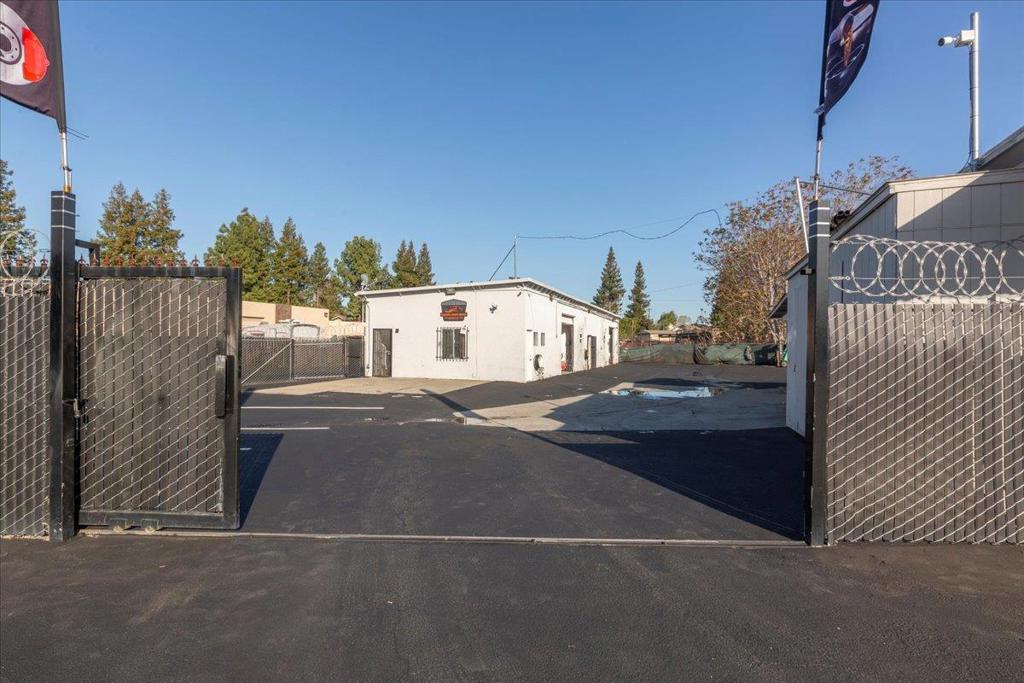 1856 Almaden Road Property Photo 6