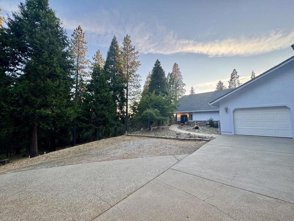 27645 E Inspiration Drive