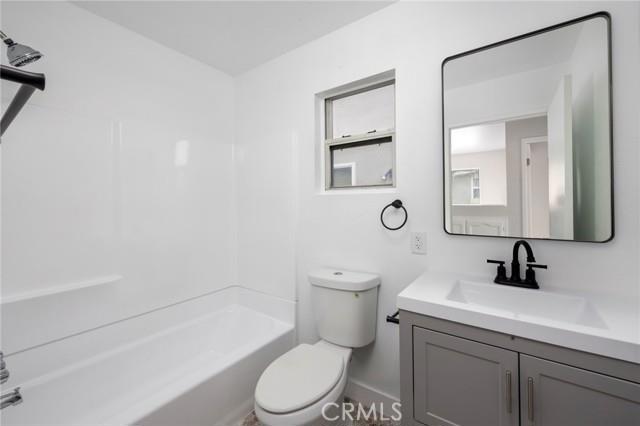 2627 W Vernon Avenue Property Photo 15