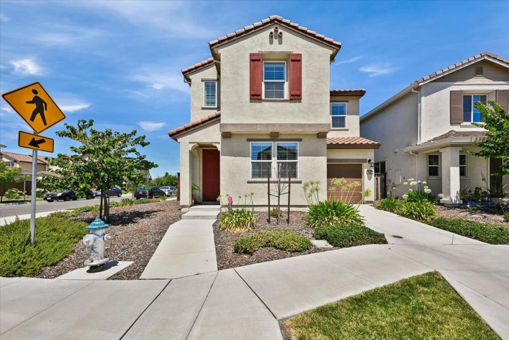 2466 Buzz Aldrin Way Property Photo 1
