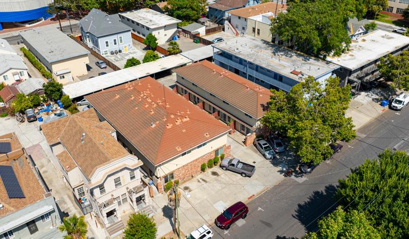 6870 S 8th Street Property Photo 1