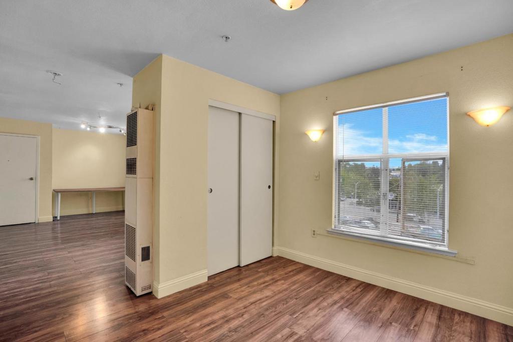 1114 Pacific Avenue Property Photo 21