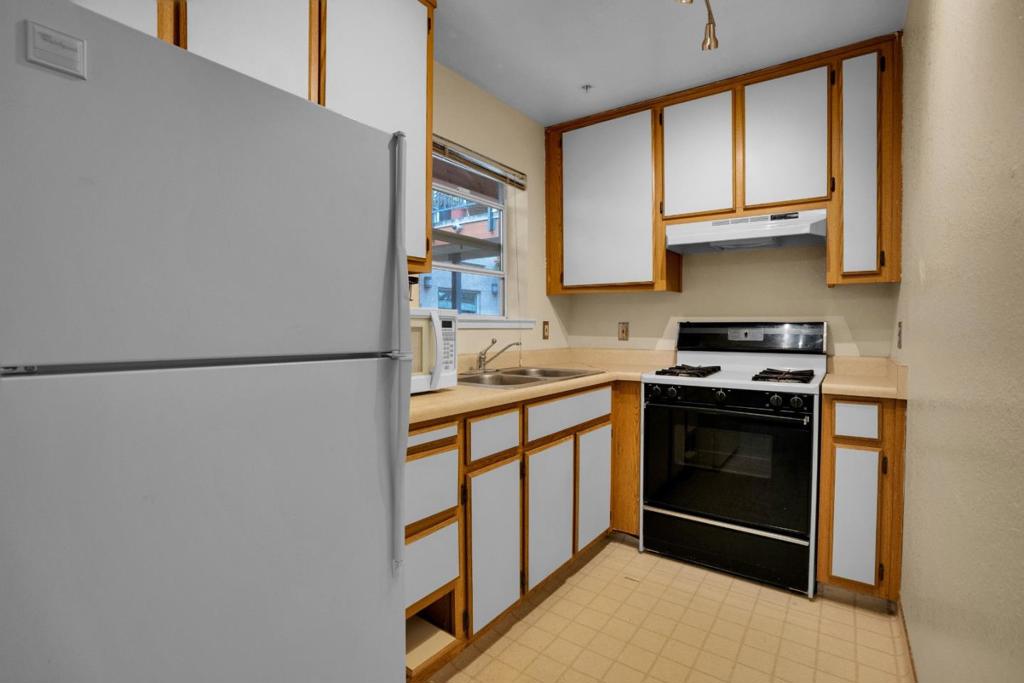 1114 Pacific Avenue Property Photo 25