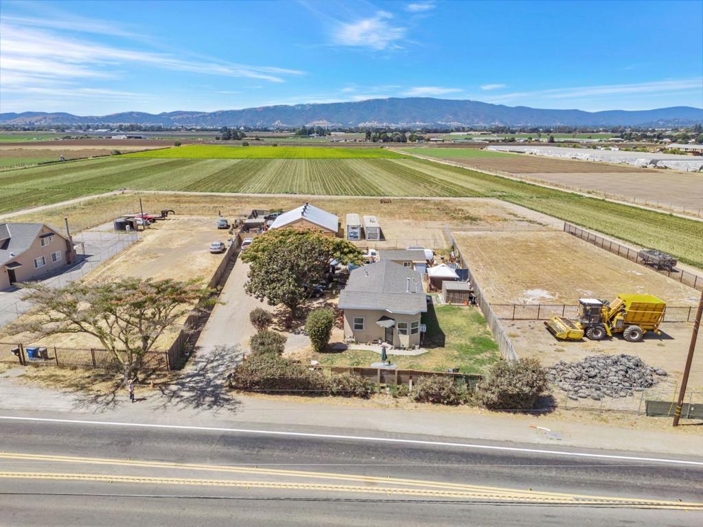 2712 Ferguson Road Property Photo 4