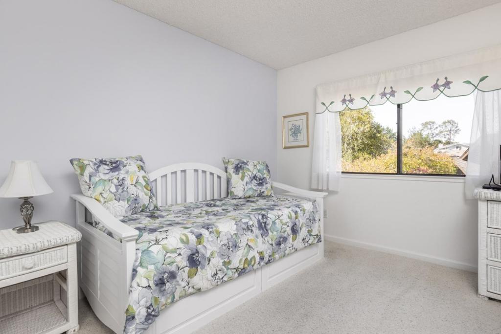 1360 Josselyn Canyon Road 40 Property Photo 15