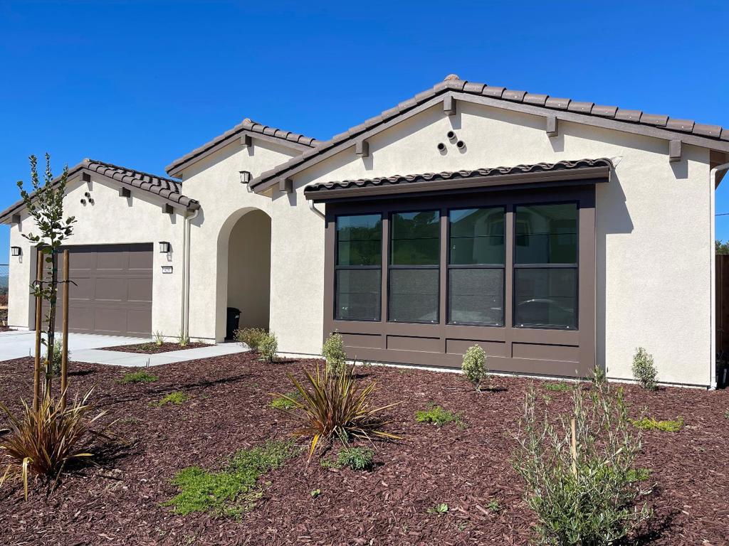 420 Maria Property Photo 1