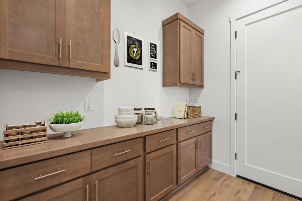 420 Maria Property Photo 24