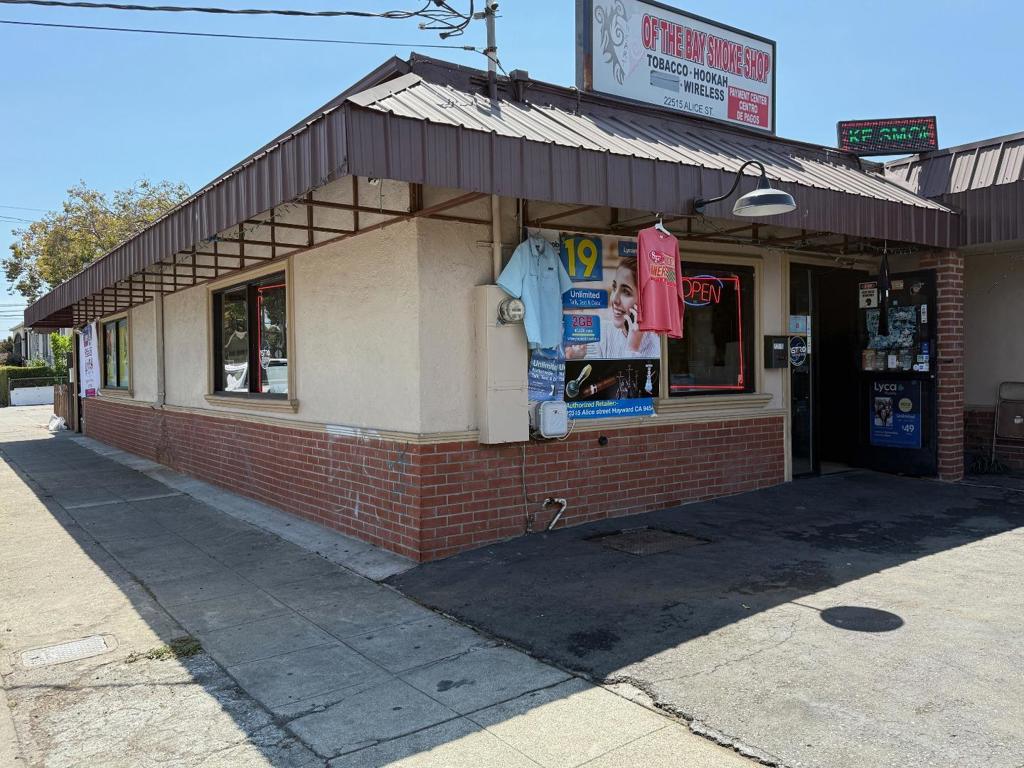 497 A Street Property Photo 5
