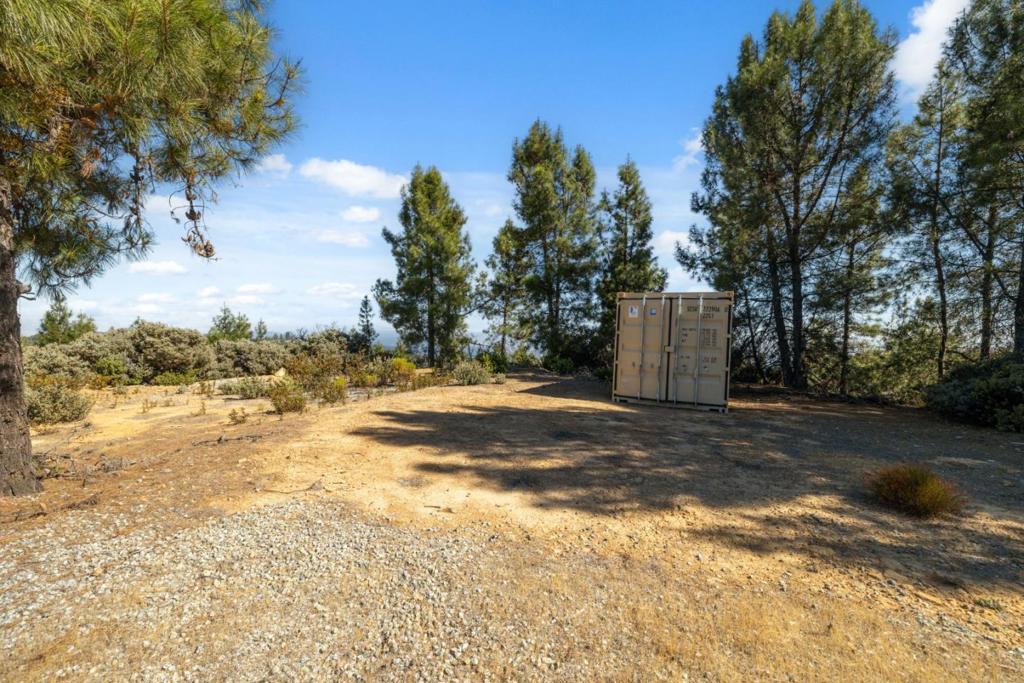 Summit Road Property Photo 3