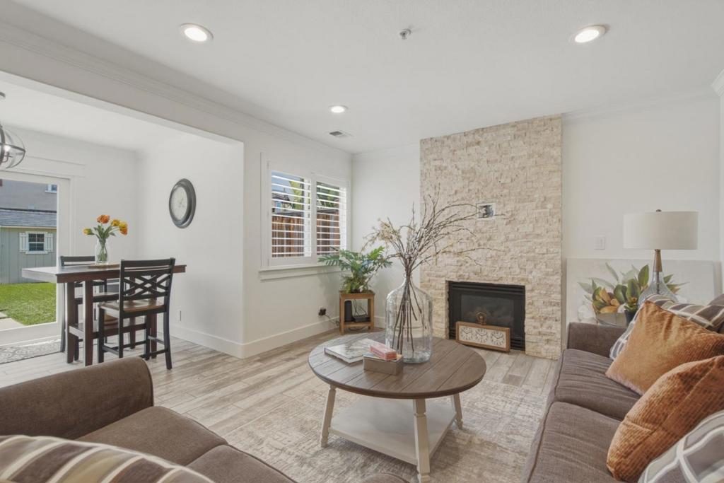 16935 Pine Way Property Photo 15