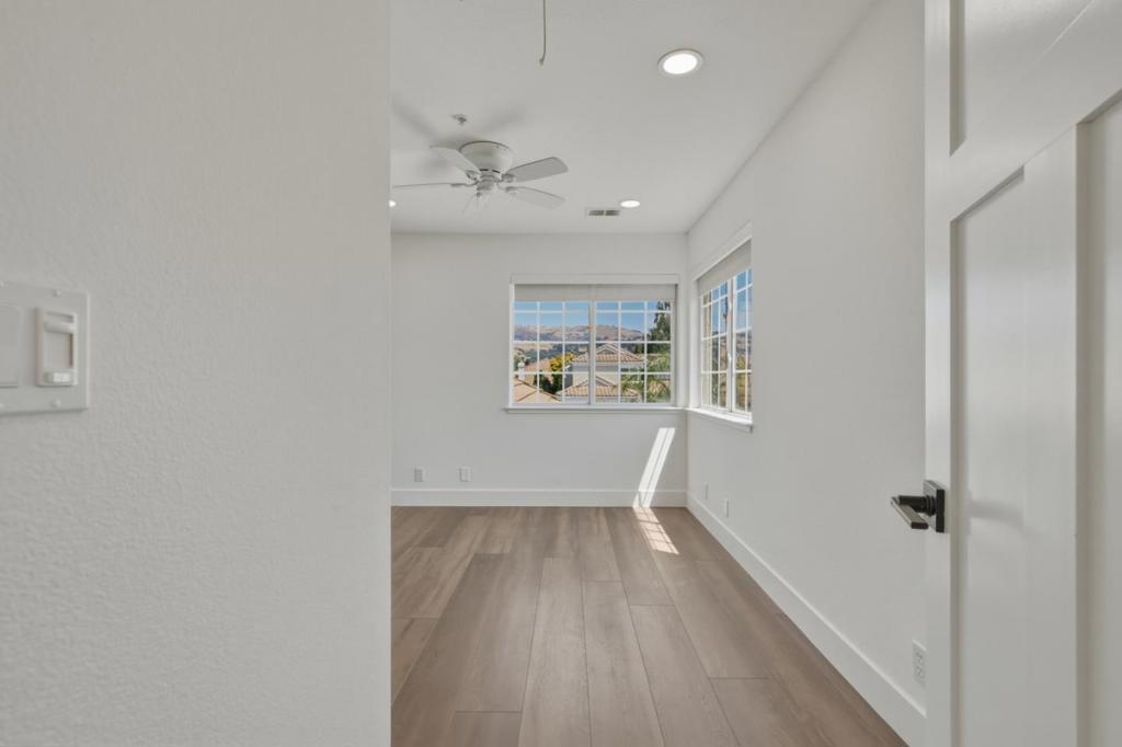 16935 Pine Way Property Photo 30