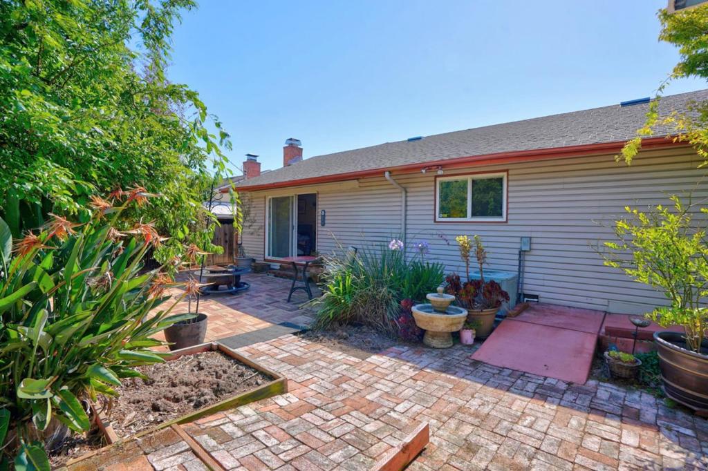 1412 Lassen Street Property Photo 27