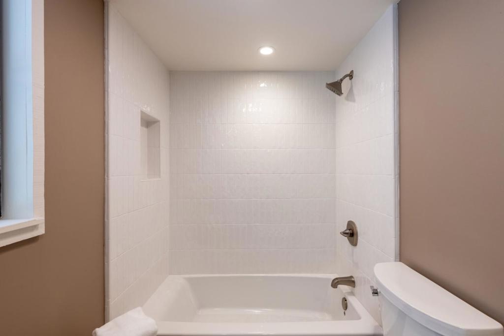 27180 Los Arboles Drive Property Photo 25