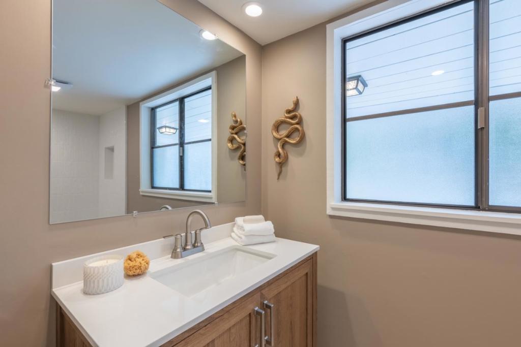 27180 Los Arboles Drive Property Photo 26