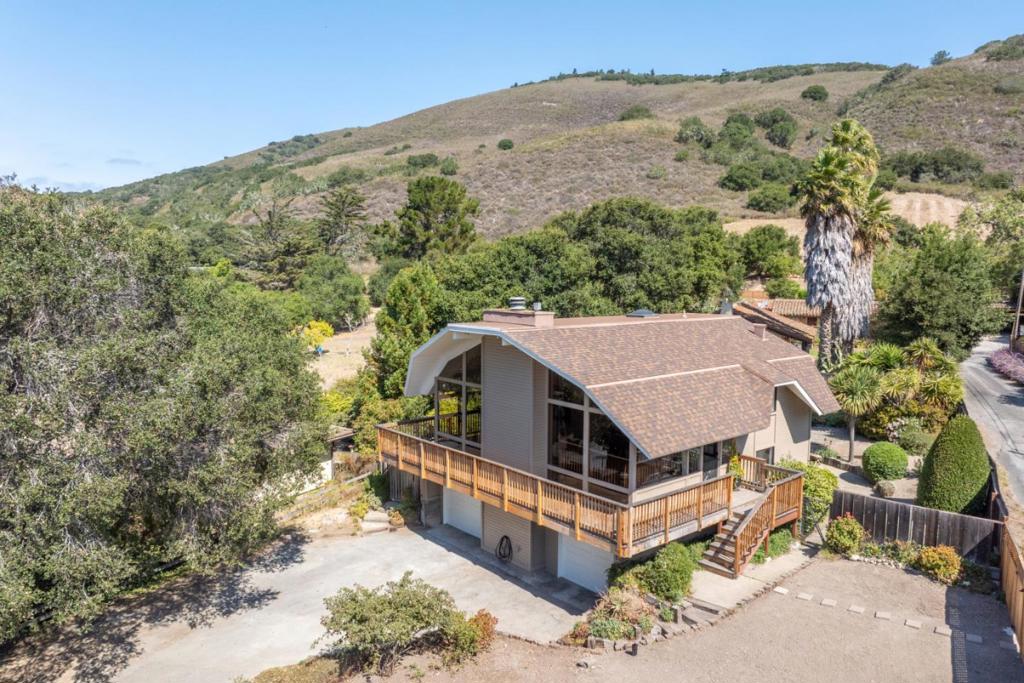 27180 Los Arboles Drive Property Photo 32