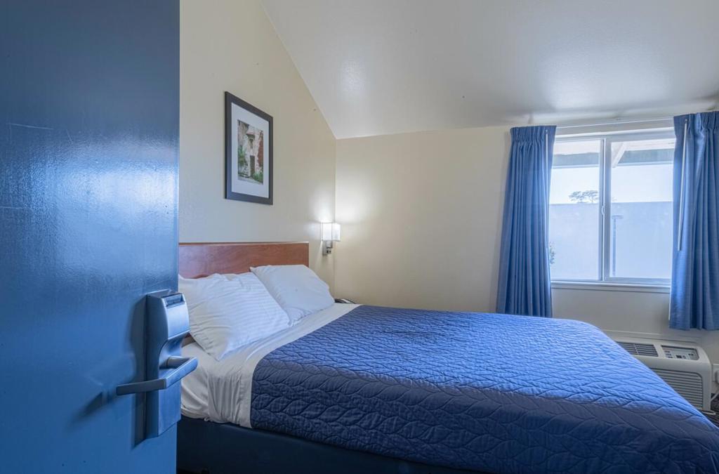 6 S Wood Street Property Photo 29