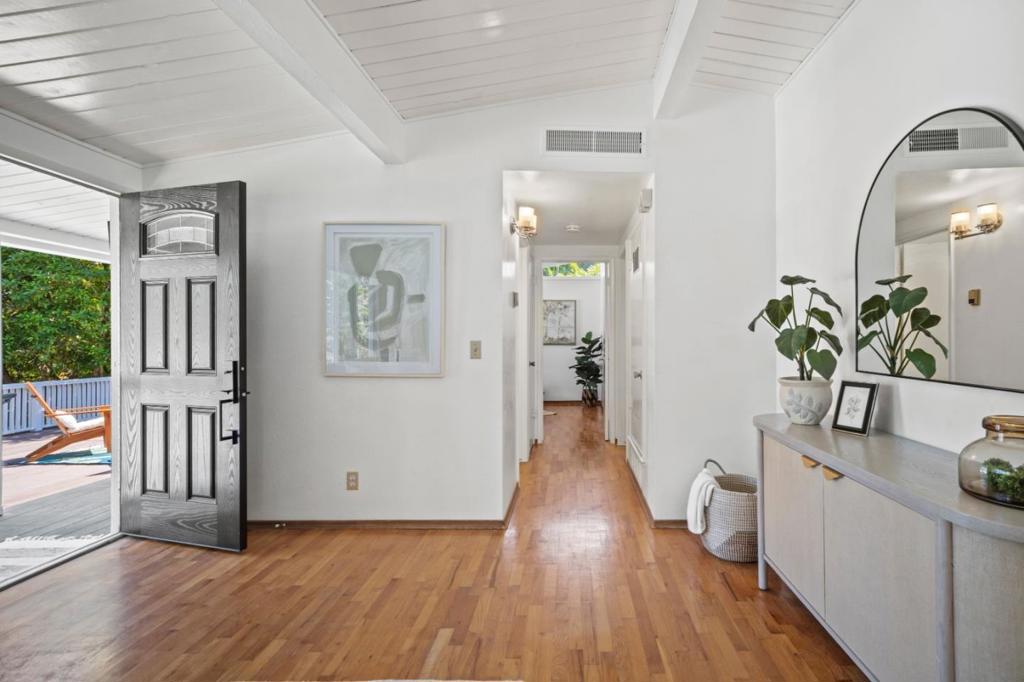 Cedar Street Property Photo 6