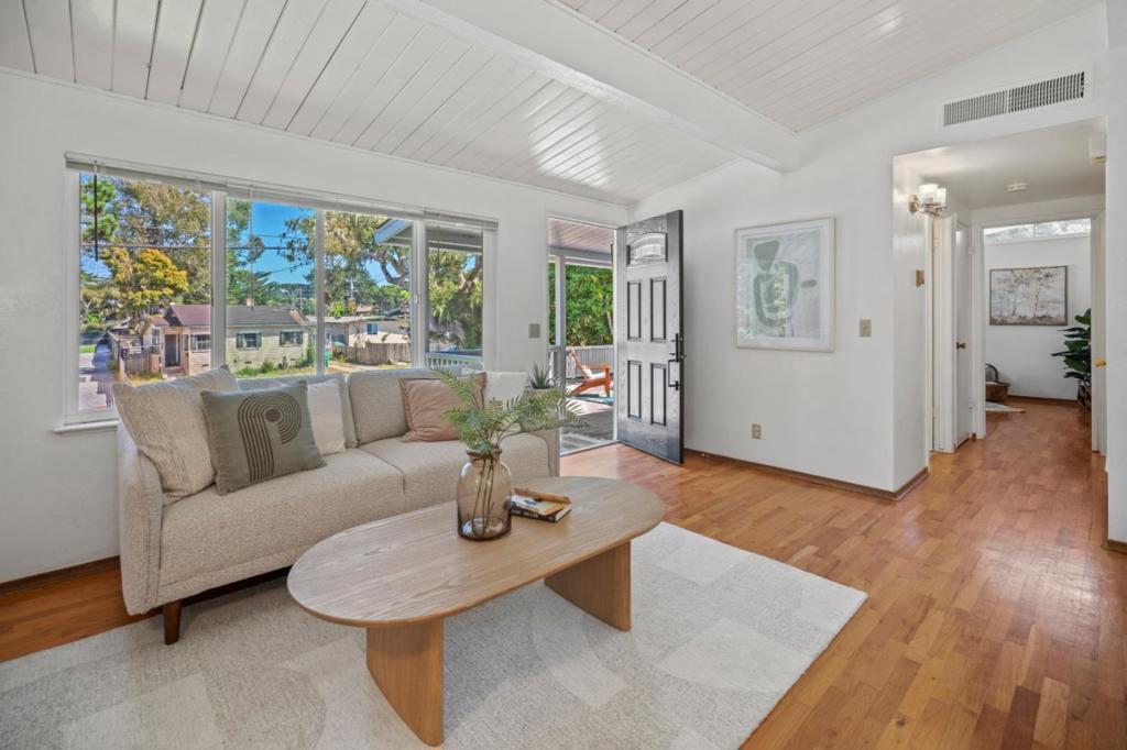 Cedar Street Property Photo 10