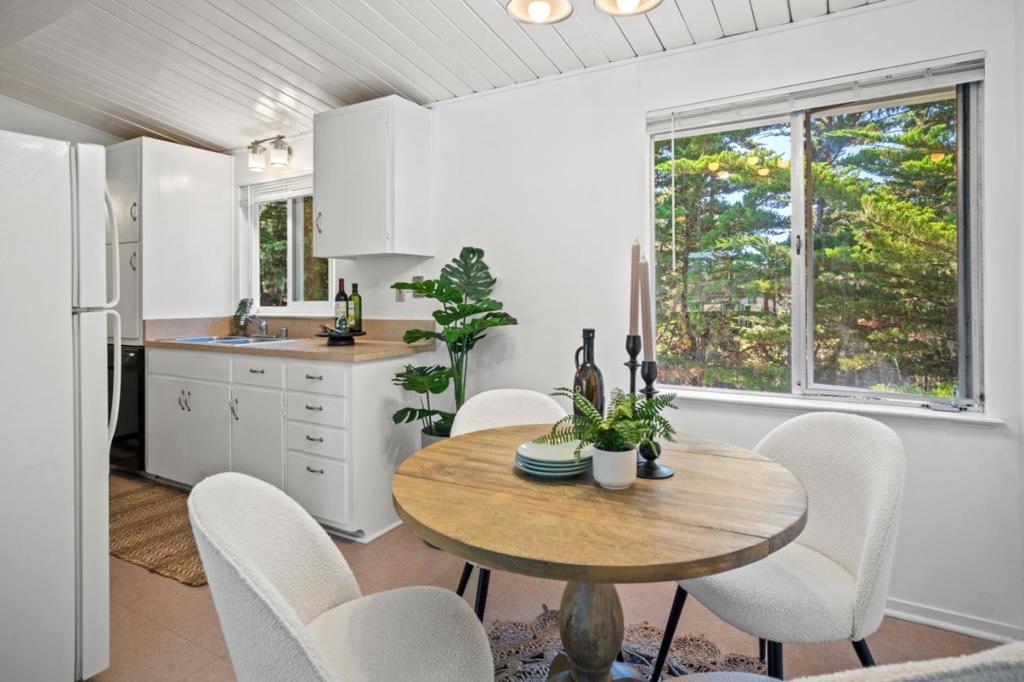 Cedar Street Property Photo 11