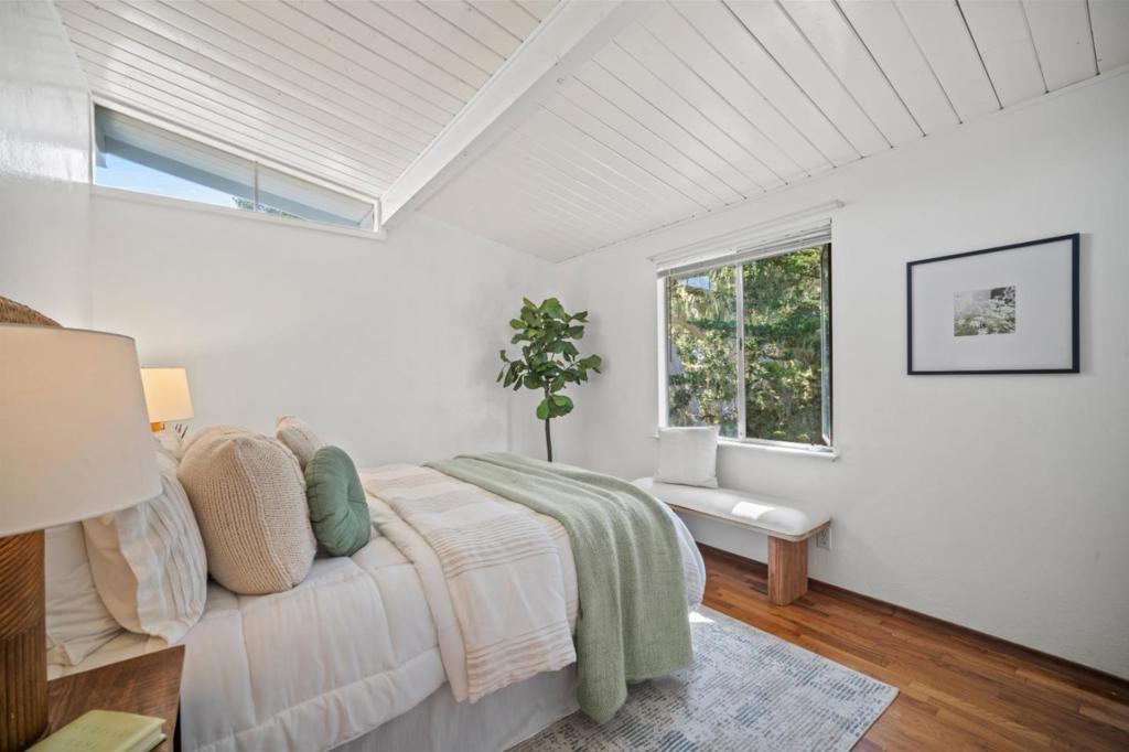 Cedar Street Property Photo 19