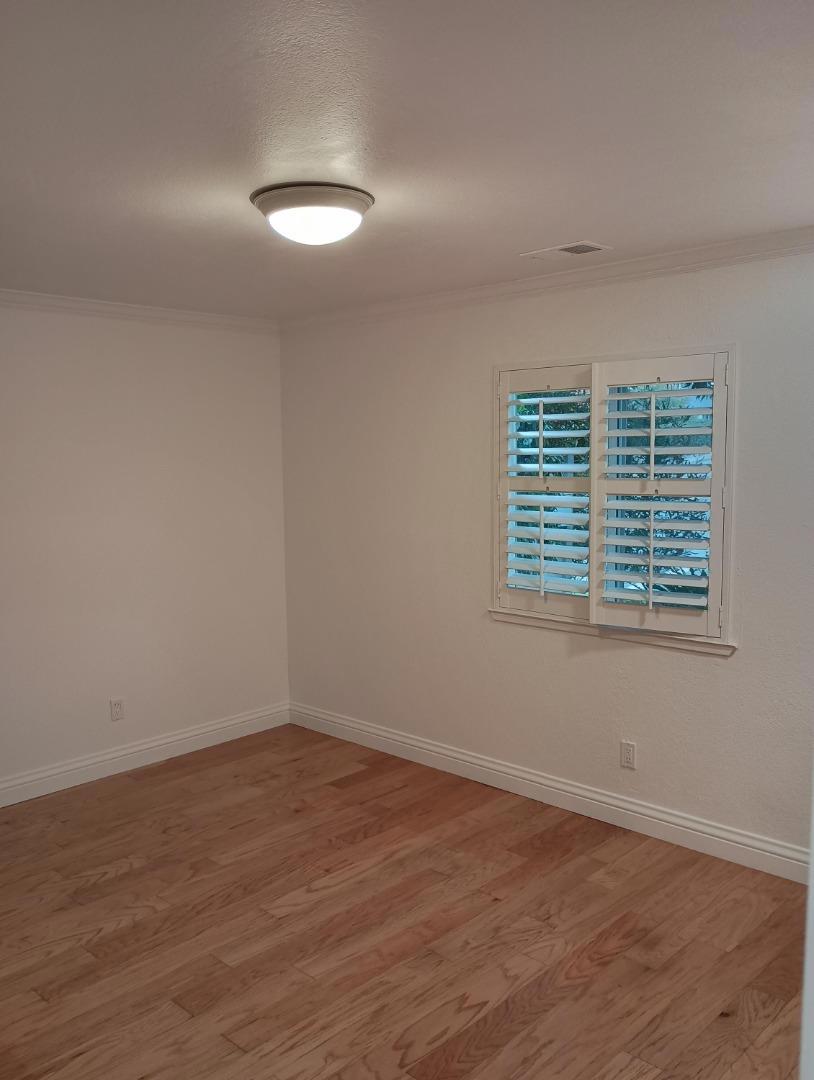 1514 Dolphin Drive 1514 Property Photo 12