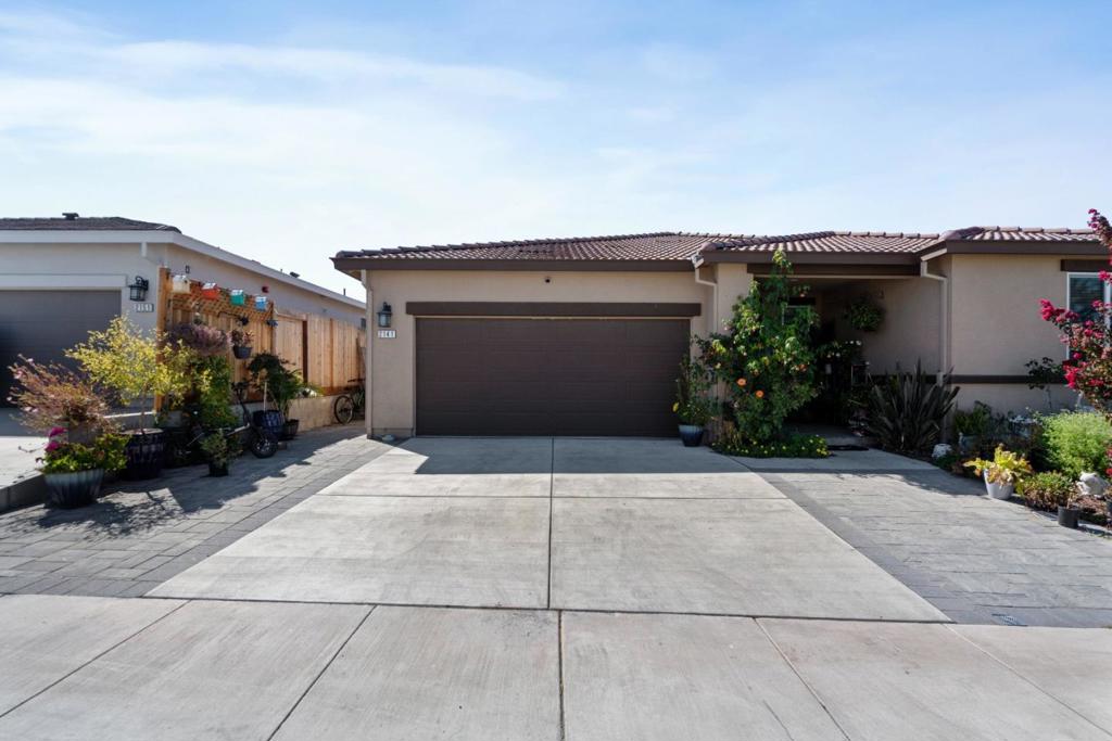2141 Wildflower Drive Property Photo 6