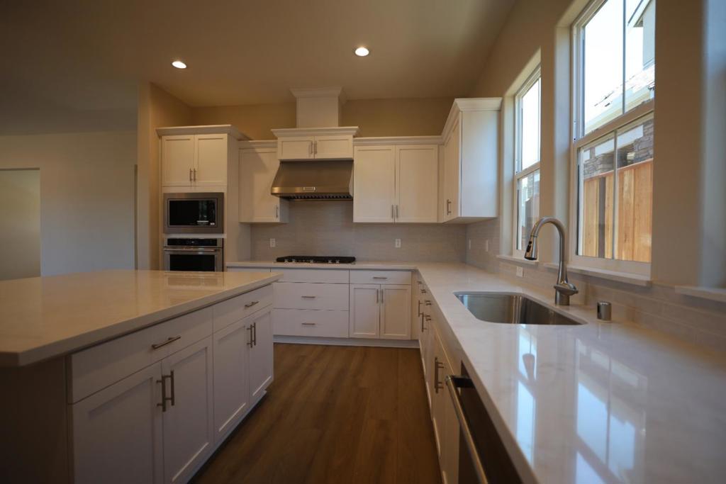 609 Santa Ynez Way Property Photo 5