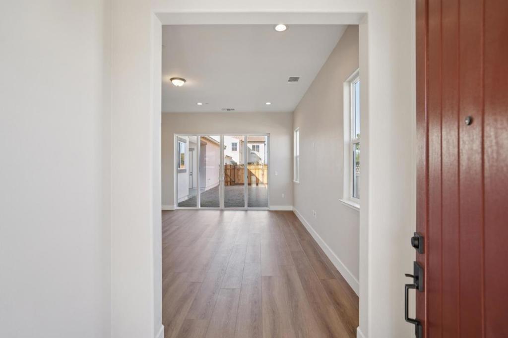 609 Santa Ynez Way Property Photo 14