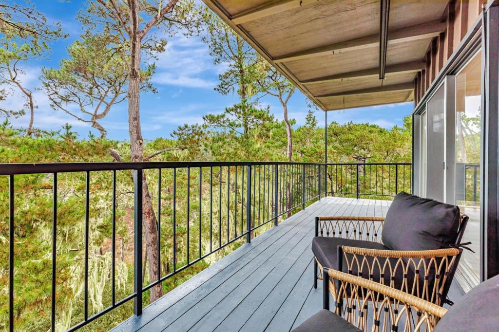31 Del Mesa Carmel Property Photo 1