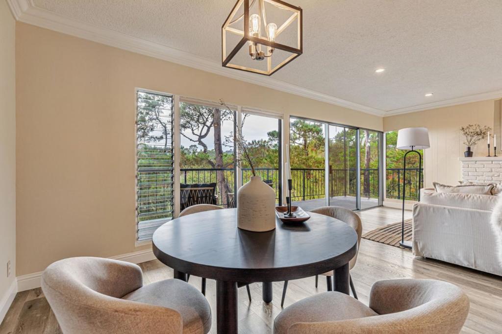 31 Del Mesa Carmel Property Photo 5
