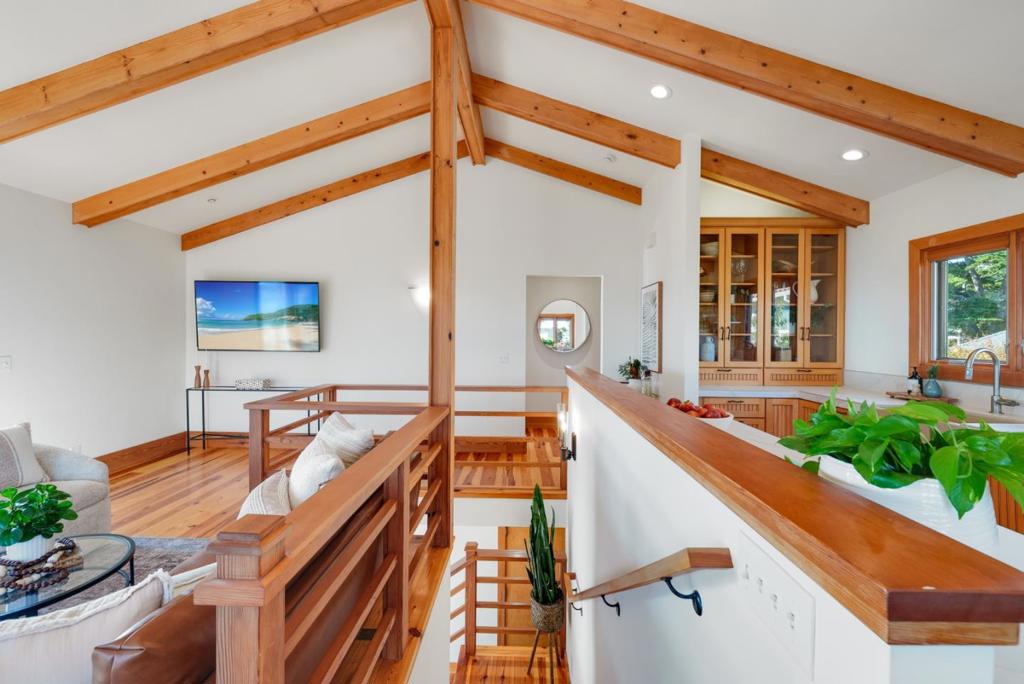 325 Kingsbury Drive Property Photo 18