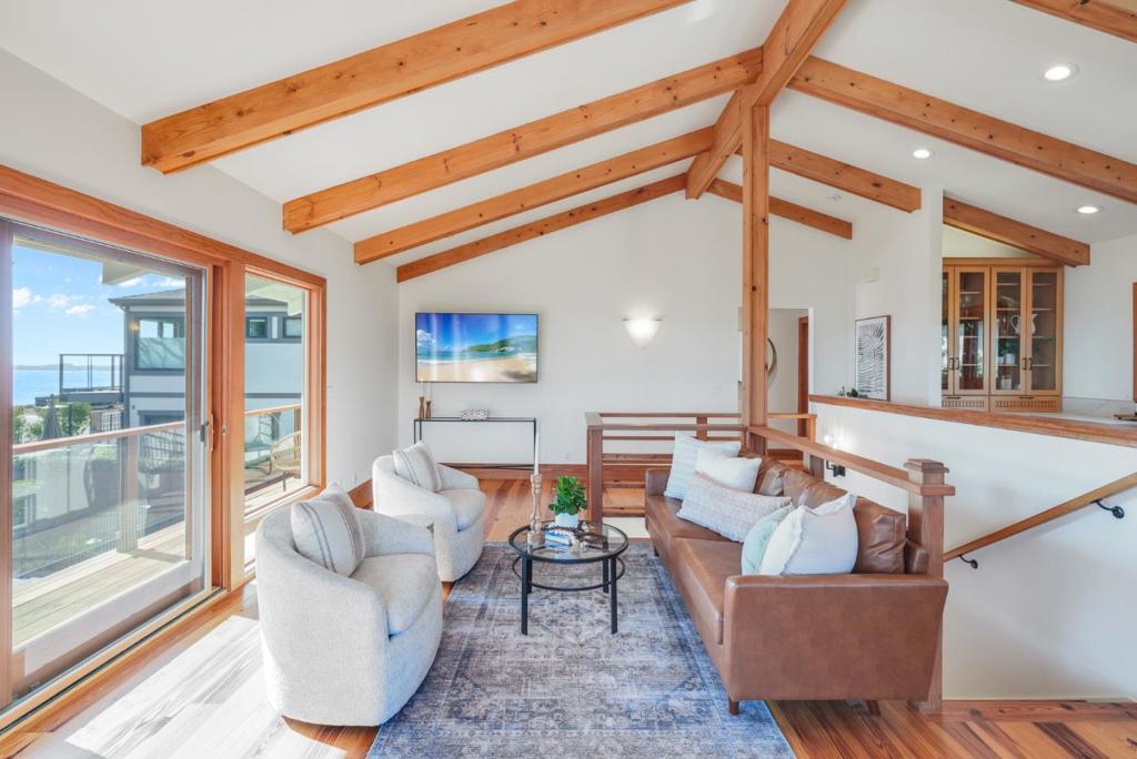 325 Kingsbury Drive Property Photo 20