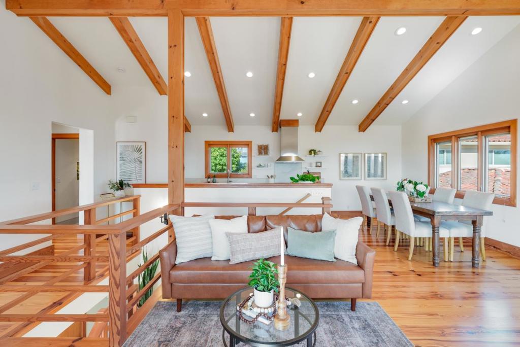 325 Kingsbury Drive Property Photo 25