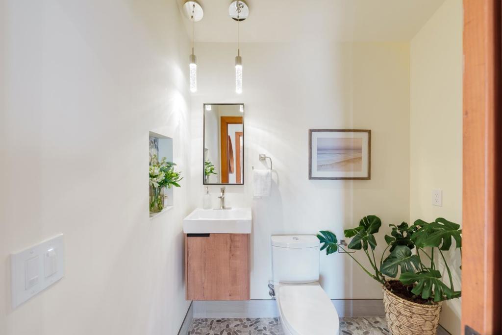 325 Kingsbury Drive Property Photo 40