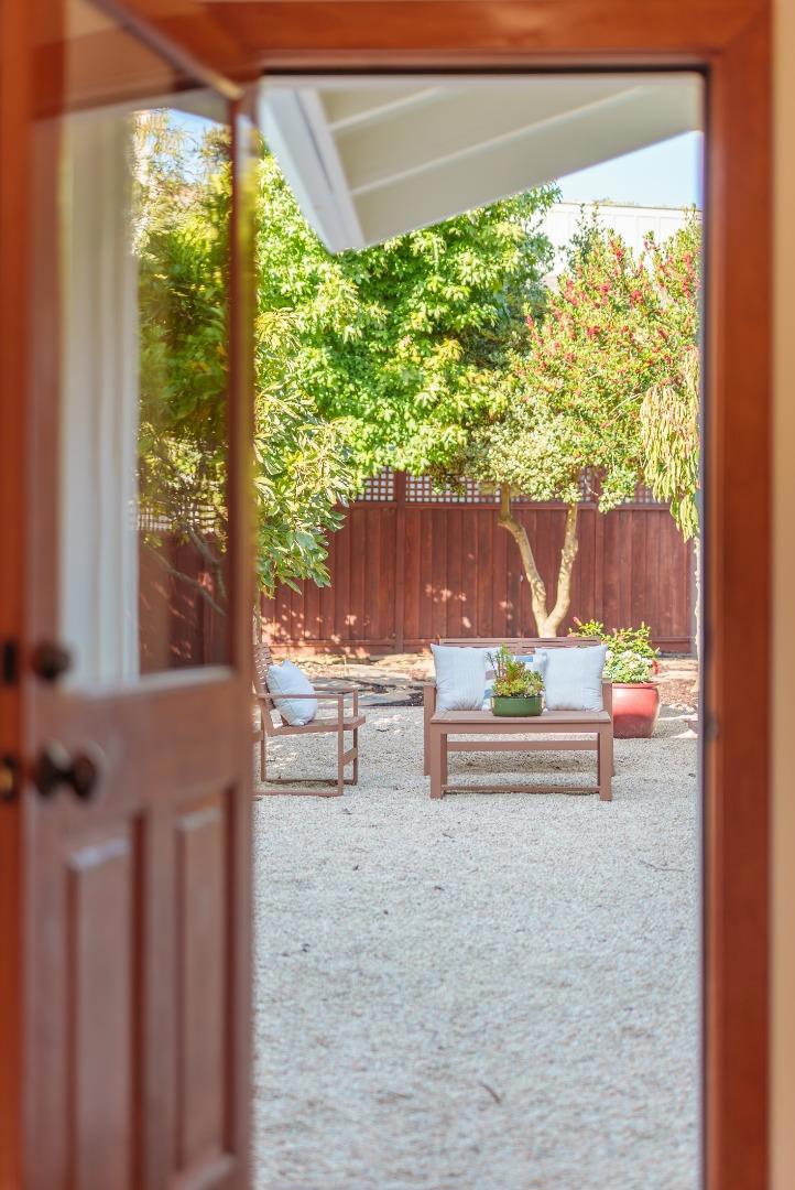 325 Kingsbury Drive Property Photo 47