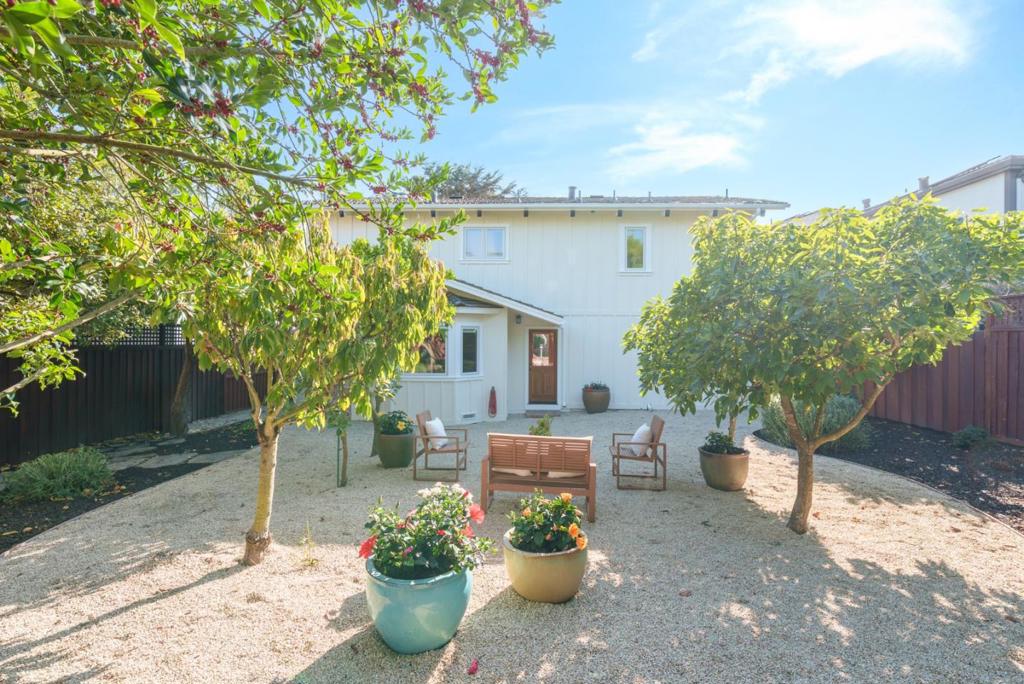 325 Kingsbury Drive Property Photo 50