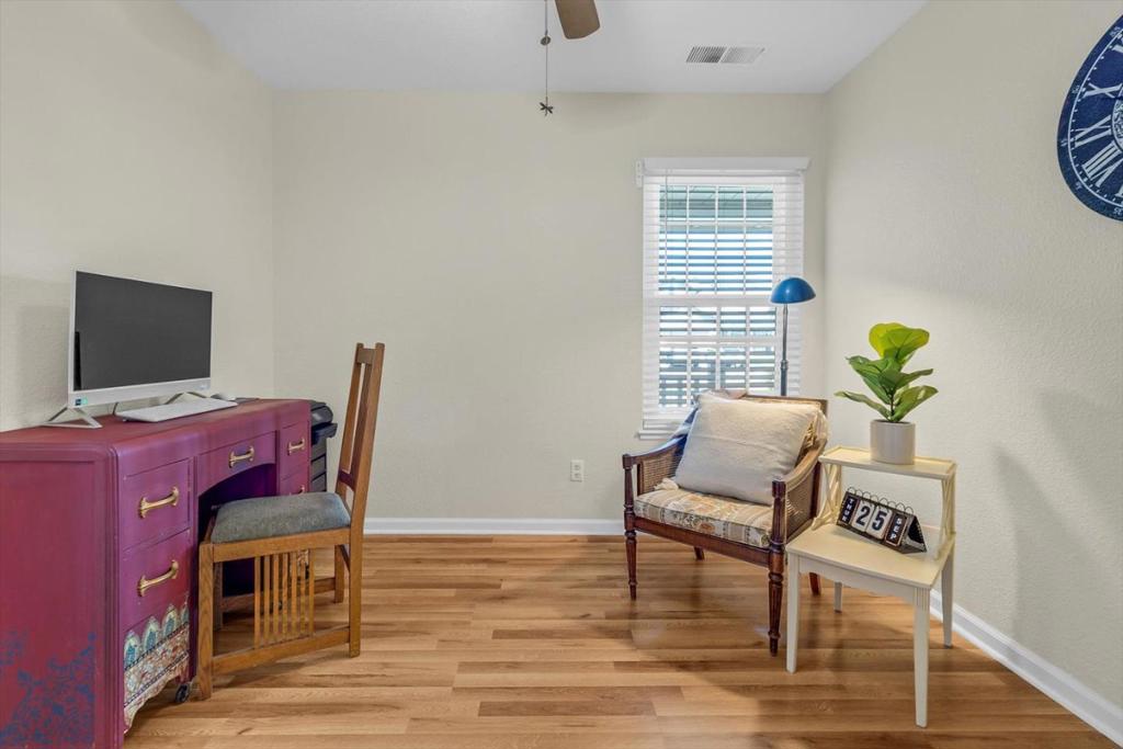 8 Bristol Circle Property Photo 23