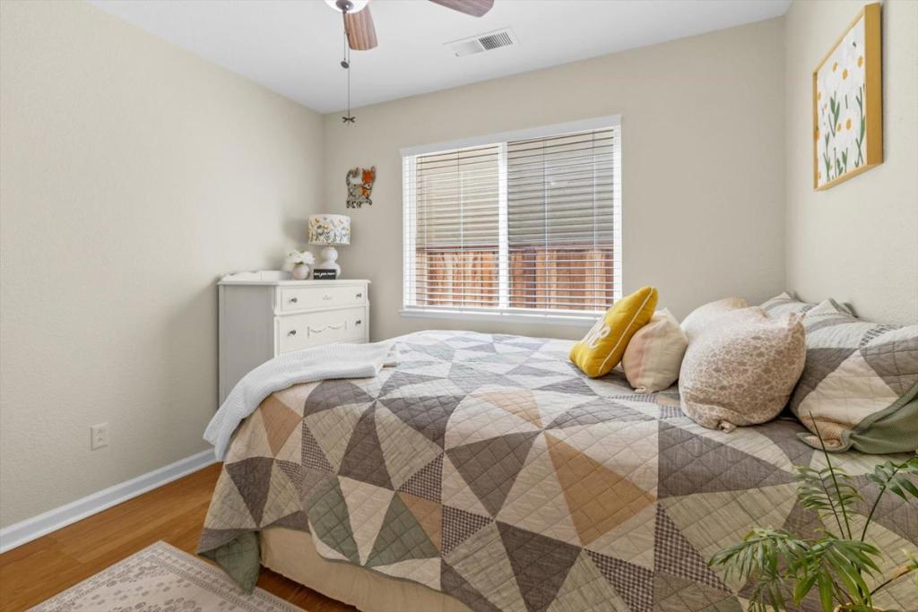 8 Bristol Circle Property Photo 25