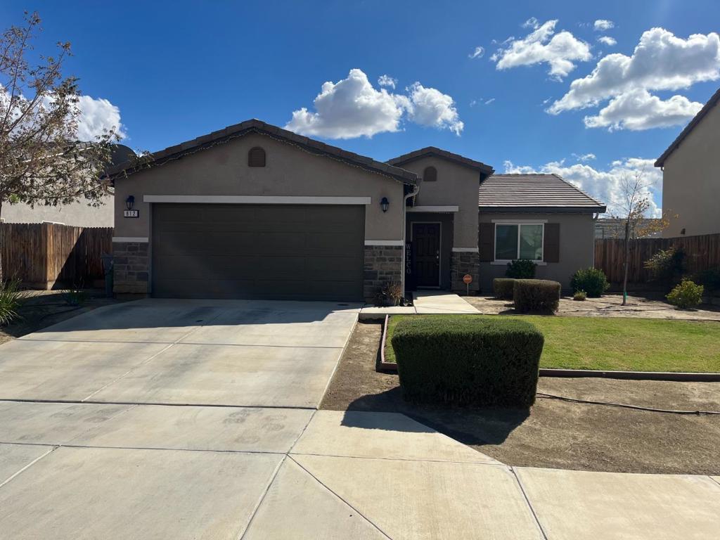 812 Reisling Property Photo 1