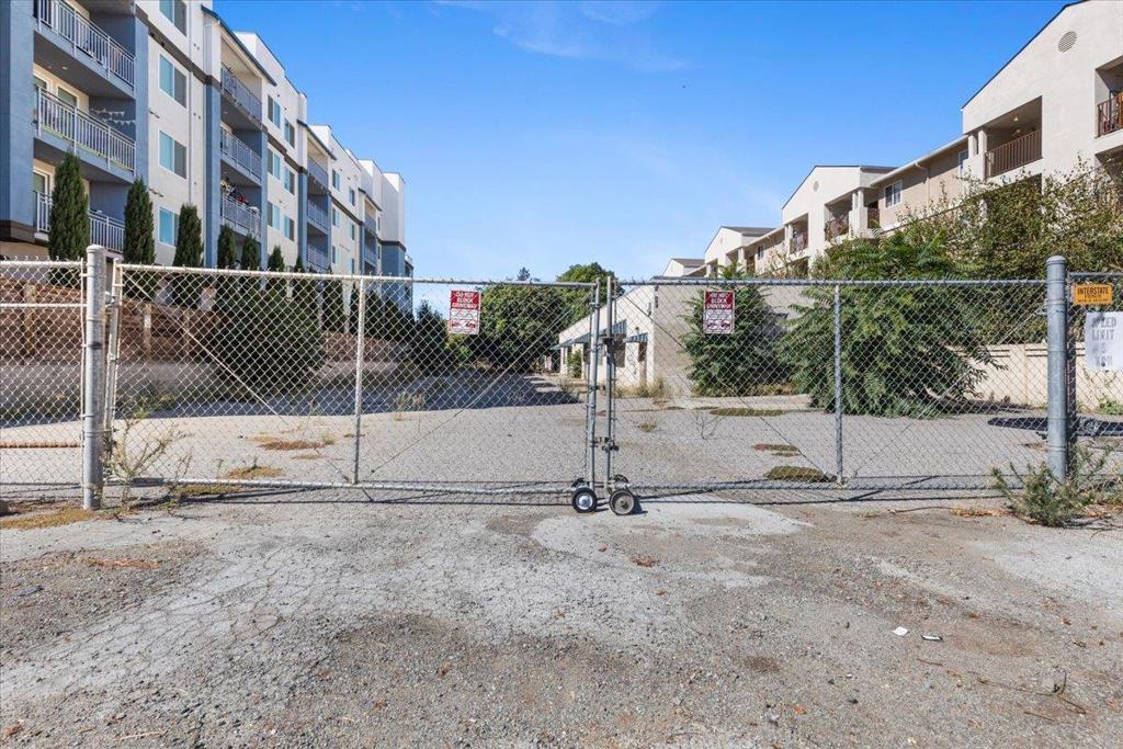 1747 Almaden Road Property Photo 1