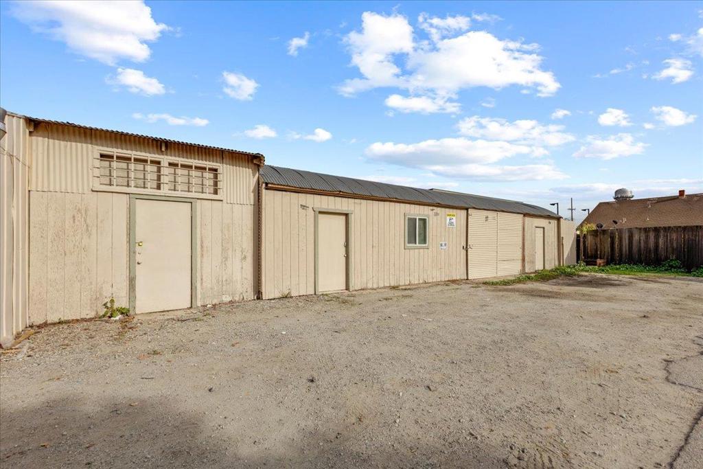 136 Dixi Street Property Photo 6