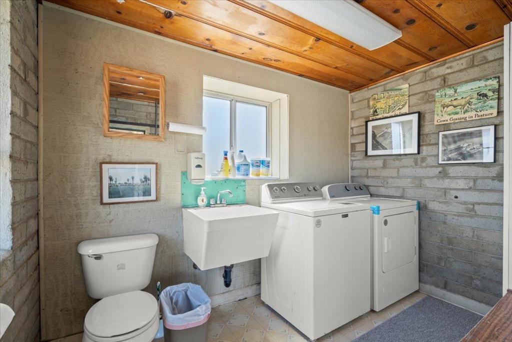 2675 Pacheco Pass Highway Property Photo 29