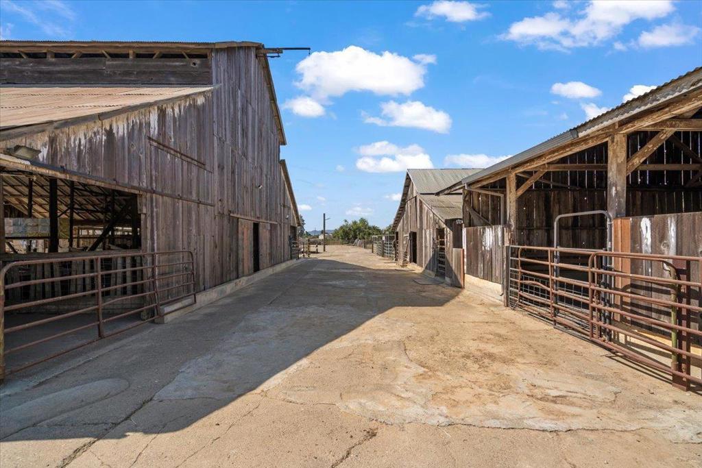 2675 Pacheco Pass Highway Property Photo 33