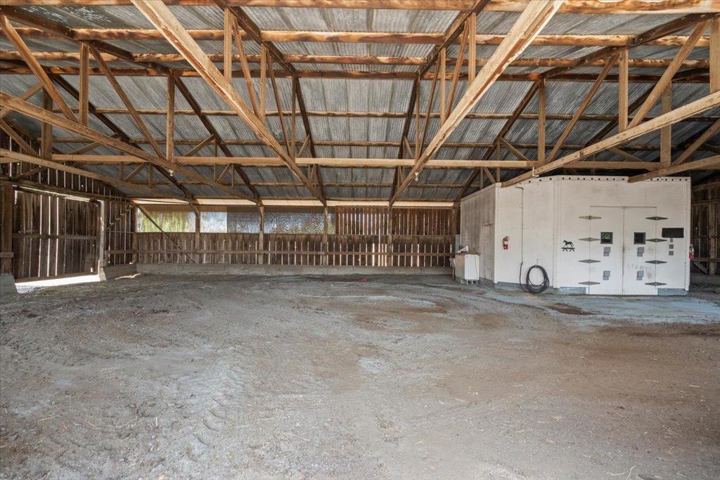 2675 Pacheco Pass Highway Property Photo 34