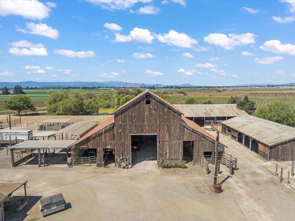 2675 Pacheco Pass Highway Property Photo 37