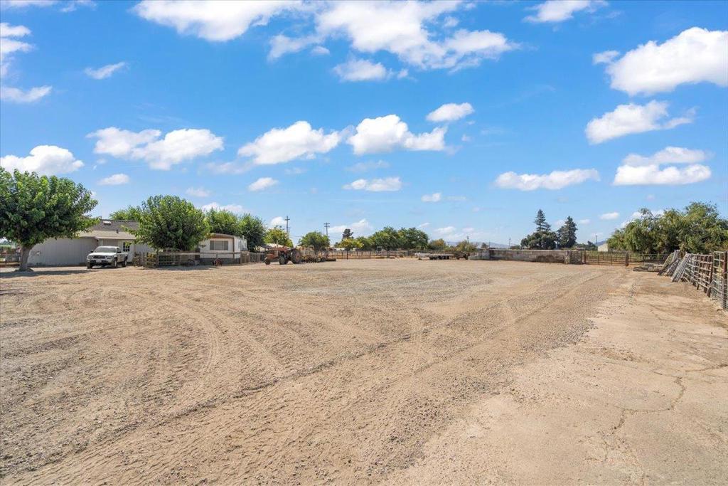 2675 Pacheco Pass Highway Property Photo 42